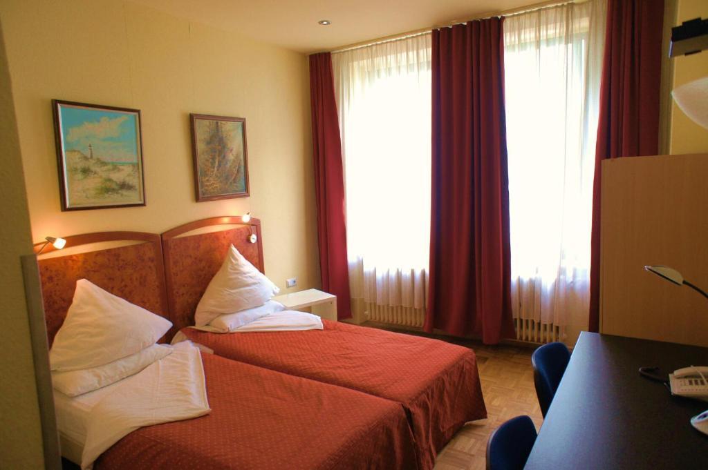 City Hotel City Airport Mannheim Zimmer foto