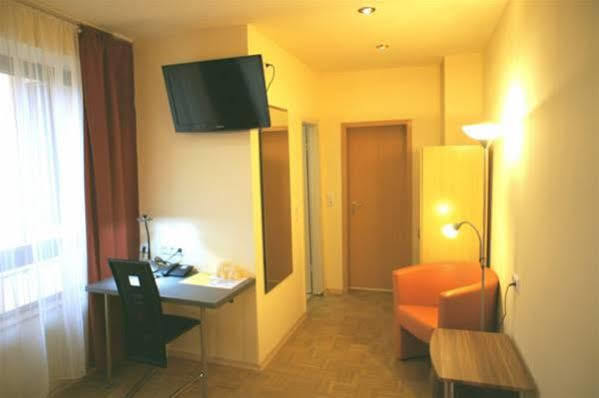 City Hotel City Airport Mannheim Exterior foto
